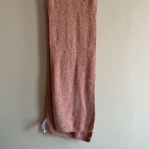 NWT GAP Chenille Scarf - dusty pink